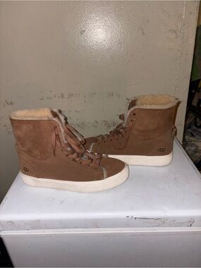 UGG beven Chestnut Suede Shearling Lace-Up High Tops